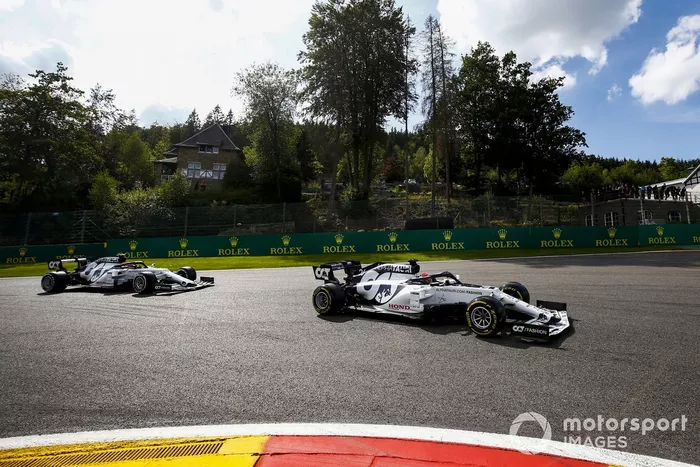 Pierre Gasly, AlphaTauri AT01, Daniil Kvyat, AlphaTauri AT01