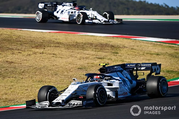 Pierre Gasly, AlphaTauri AT01, Daniil Kvyat, AlphaTauri AT01