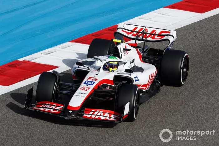 Mick Schumacher, Haas VF-22