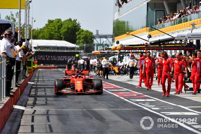 Ganador de la pole Sebastian Vettel, Ferrari SF90