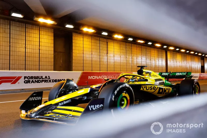 Oscar Piastri, McLaren MCL38