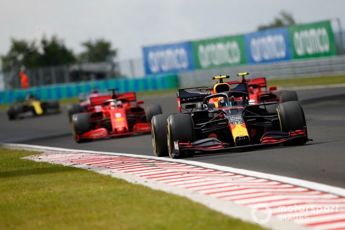 Alex Albon, Red Bull Racing RB16, Charles Leclerc, Ferrari SF1000, Sebastian Vettel, Ferrari SF1000 