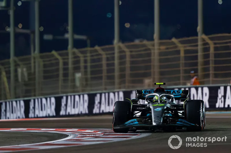 Lewis Hamilton, Mercedes W13