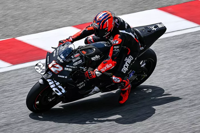 Maverick Viñales, Aprilia Racing