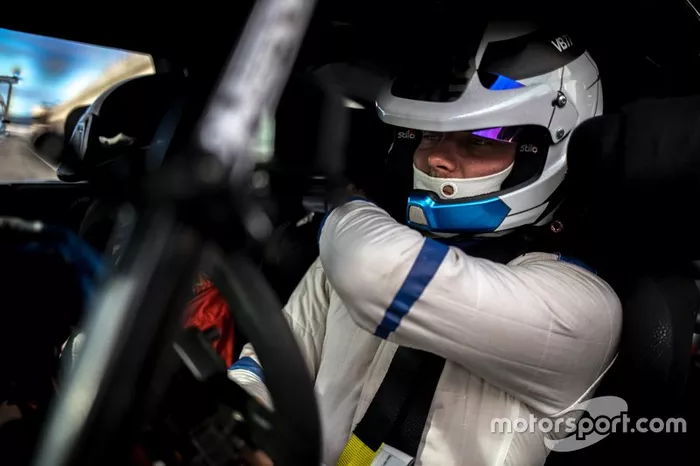 Valtteri Bottas conduciendo un Citroën DS3 WRC 
