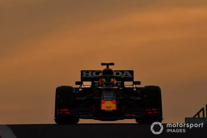 Sergio Perez, Red Bull Racing RB15 Mule 