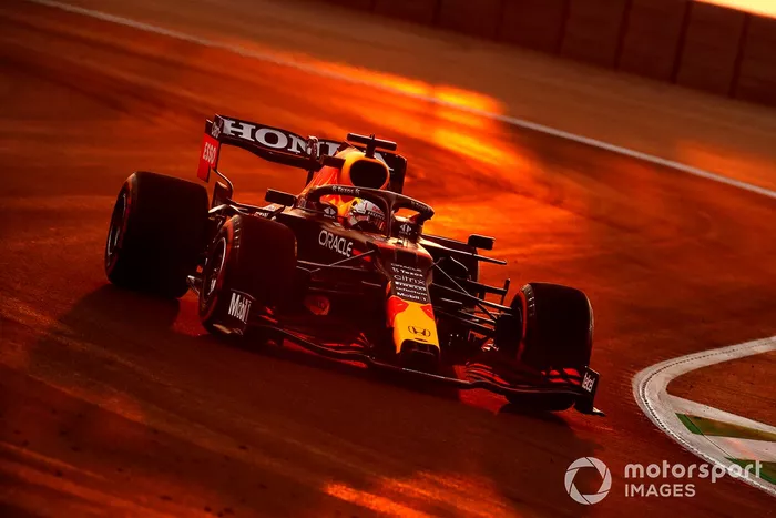 Max Verstappen, Red Bull Racing RB16B