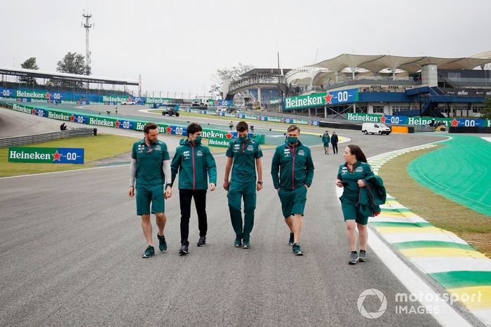 Lance Stroll, Aston Martin, recorre la pista