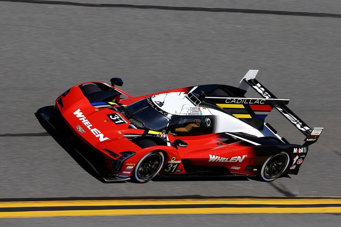 #31 Cadillac Action Express Cadillac V- Series.R: Jack Aitken, Earl Bamber, Frederik Vesti, Felipe Drugovich