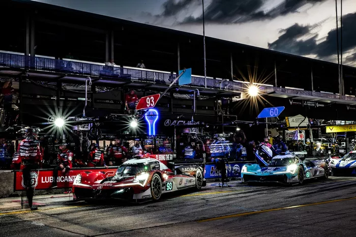 #93 Acura Meyer Shank Racing w/Curb Agajanian Acura ARX-06: Renger Van Der Zande, Nick Yelloly, Alex Palou, #60 Acura Meyer Shank Racing w/Curb Agajanian Acura ARX-06: Tom Blomqvist, Colin Braun, Scott Dixon