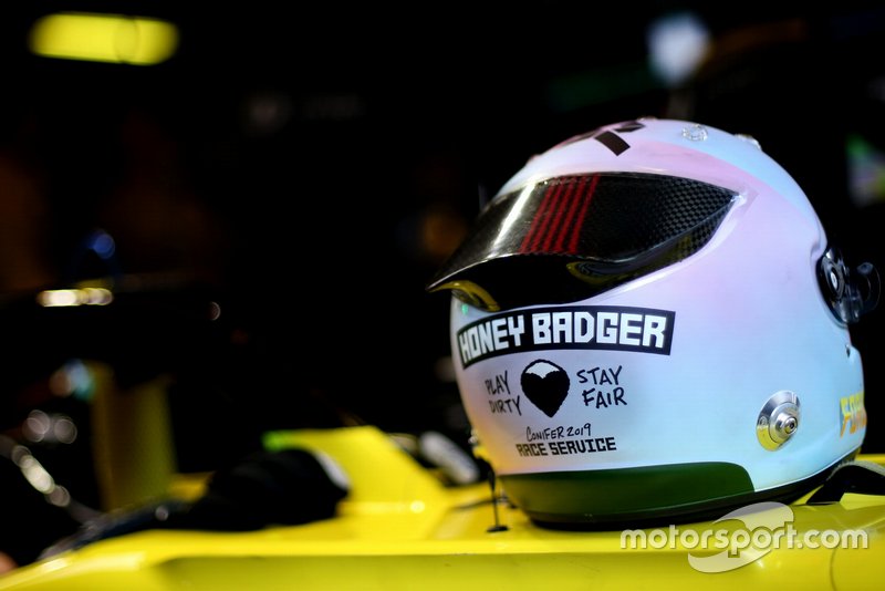 Helm von Daniel Ricciardo