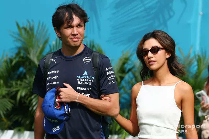 Alex Albon, Williams ve Lily Muni He