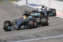 Lewis Hamilton, Mercedes AMG F1 W08, Valtteri Bottas, Mercedes AMG F1 W08
