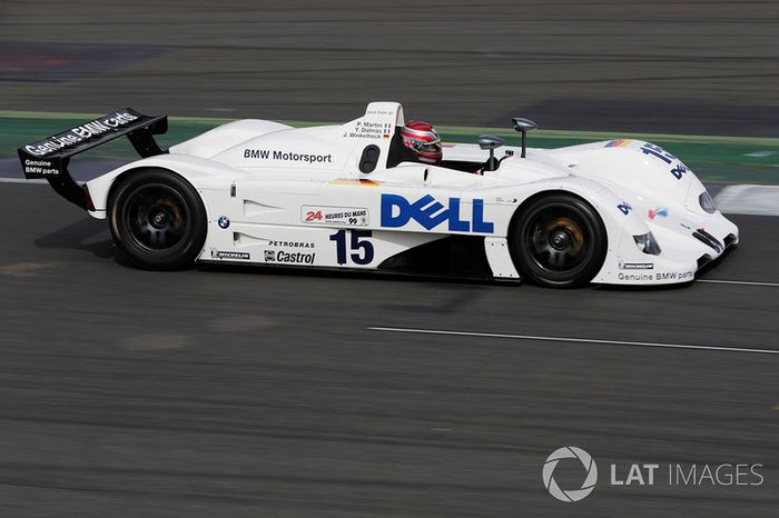 Steve Soper conduce el BMW ganador de Le Mans de 1999