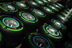 Pirelli lastikleri