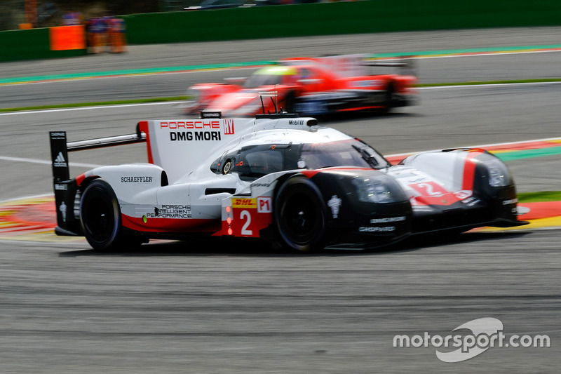 #2 Porsche Team Porsche 919 Hybrid: Timo Bernhard, Earl Bamber, Brendon Hartley