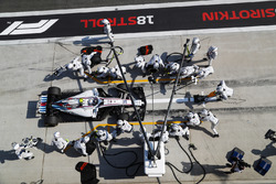 Sergey Sirotkin, Williams FW41 Mercedes, dans les stands