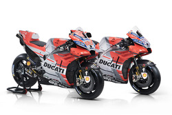 Мотоциклы гонщиков Ducati Team Андреа Довициозо и Хорхе Лоренсо