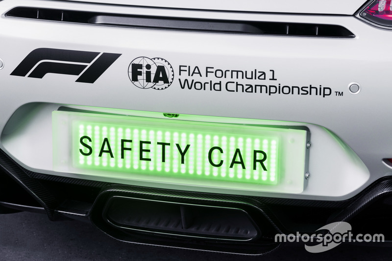 2018 Mercedes-AMG GT R Official F1 Safety Car