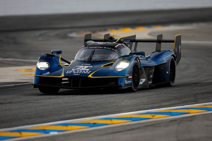 #23 Triarsi Competizione Ferrari 296 GT3 EVO: Ross Gunn, Roman De Angelis, Alex Riberas, Marco Sorensen