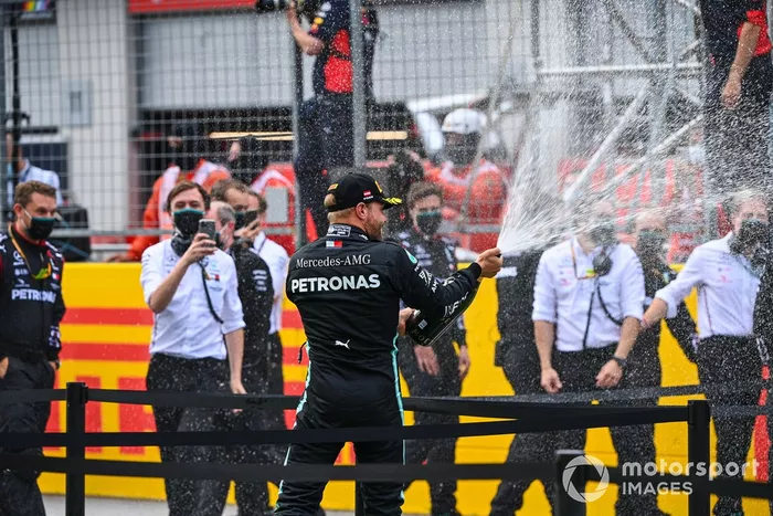 Podio: segundo lugar Valtteri Bottas, Mercedes-AMG Petronas F1