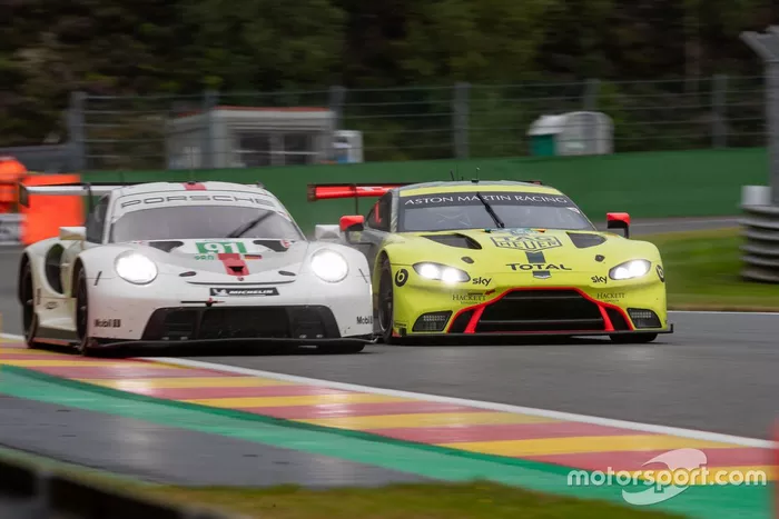 #97 ASTON MARTIN RACING - Aston Martin Vantage AMR: Alexander Lynn, Maxime Martin