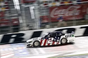 Race winner Brad Keselowski, Team Penske, Ford Mustang  