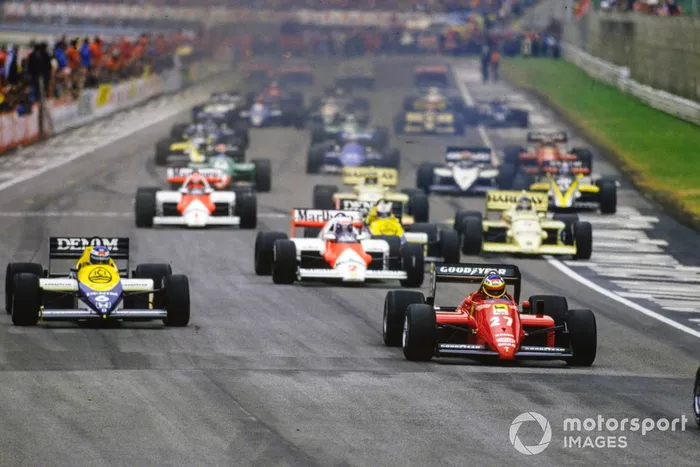 Michele Alboreto, Ferrari 156/85, Keke Rosberg, Williams FW10 Honda, Alain Prost, McLaren MP4-2B TAG, Nigel Mansell, Williams FW10 Honda, y Thierry Boutsen, Arrows A8 BMW, at the start