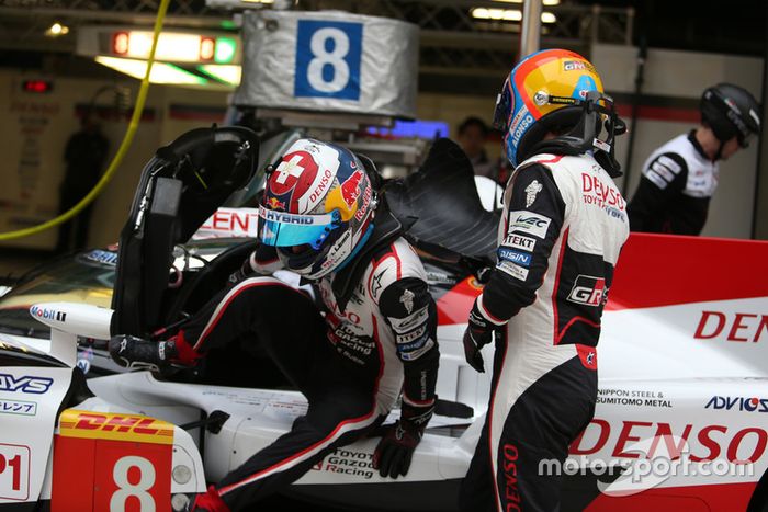 5 y 6) Resistencia... y cambio de pilotos