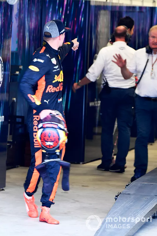 Altercation entre Max Verstappen, Red Bull Racing, et Esteban Ocon, Racing Point Force India, après leur accrochage en course