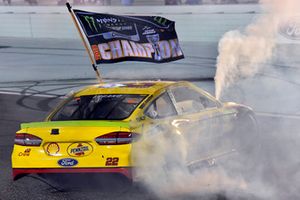 Joey Logano, Team Penske, Ford Fusion Shell Pennzoil 