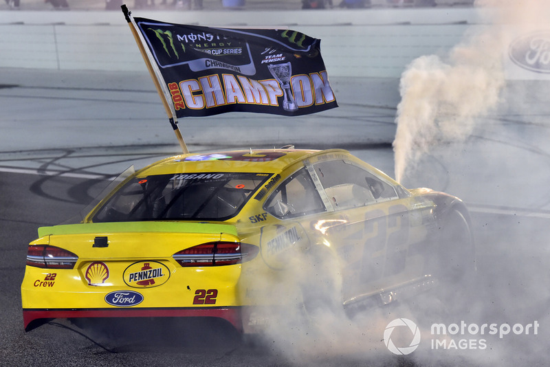 Joey Logano, Team Penske, Ford Fusion Shell Pennzoil