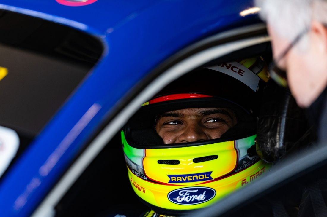 Arjun Maini, Team HRT Ford Mustang GT3