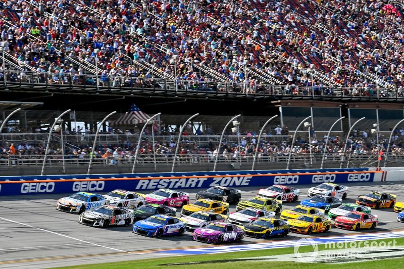 Kyle Larson, Hendrick Motorsports, HendrickCars.com Chevrolet Camaro, Alex Bowman, Hendrick Motorsports, Ally Chevrolet Camaro, Christopher Bell, Joe Gibbs Racing, DEWALT Toyota Camry, and Michael McDowell, Front Row Motorsports, Love's Travel Stops Ford 