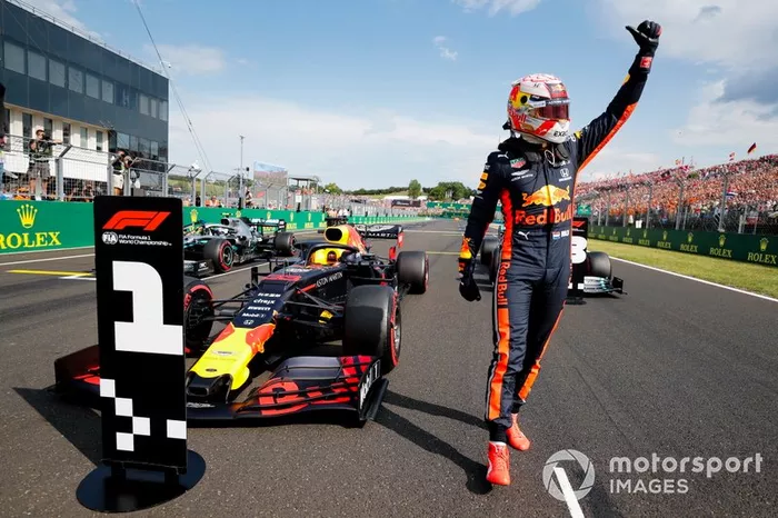 100: Max Verstappen, Red Bull Racing