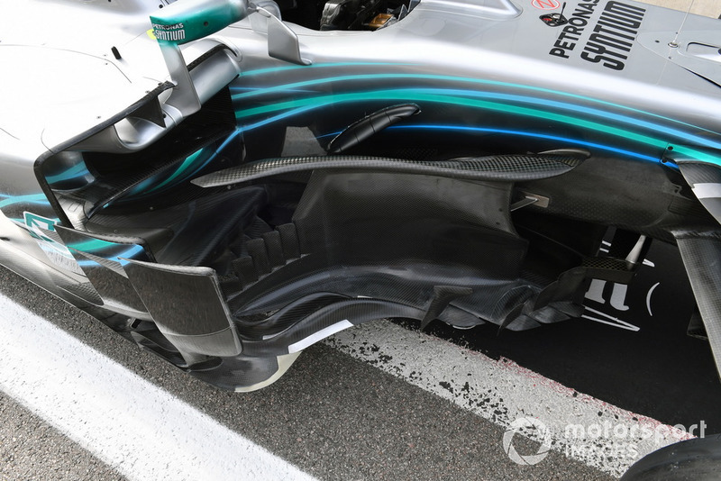 Mercedes-AMG F1 W09 barge boards