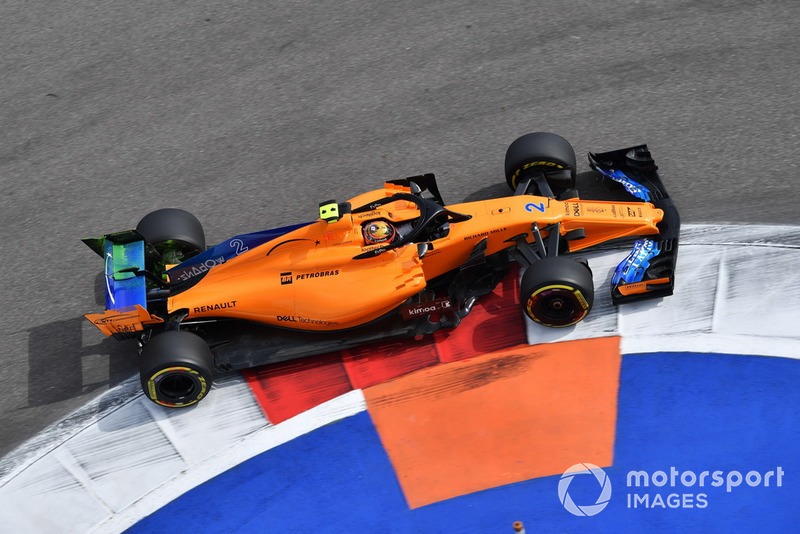 Stoffel Vandoorne, McLaren MCL33 with aero paint