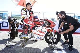 Nakarin Atiratphuvapat, Idemitsu Honda Team Asia