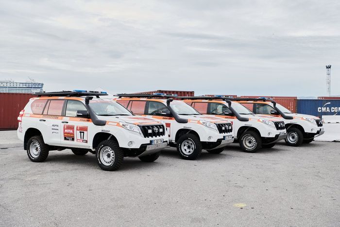 Embarque del Dakar 2021 en Marsella