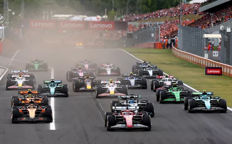 Charles Leclerc, Ferrari en tête au départ