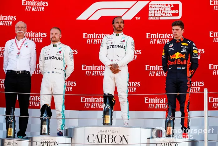 Podyum: Dr Dieter Zetsche, CEO, Mercedes Benz, 2. Valtteri Bottas, Mercedes AMG F1, yarış galibi Lewis Hamilton, Mercedes AMG F1, 3. Max Verstappen, Red Bull Racing