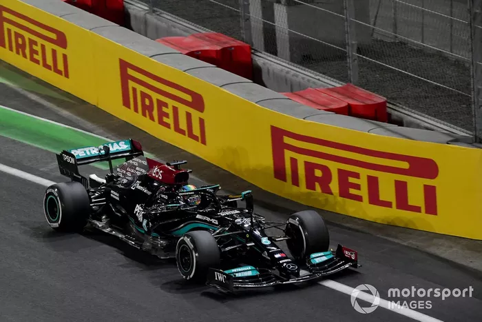 Lewis Hamilton, Mercedes W12