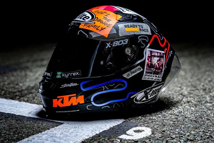 Casco di Danilo Petrucci, KTM Tech3
