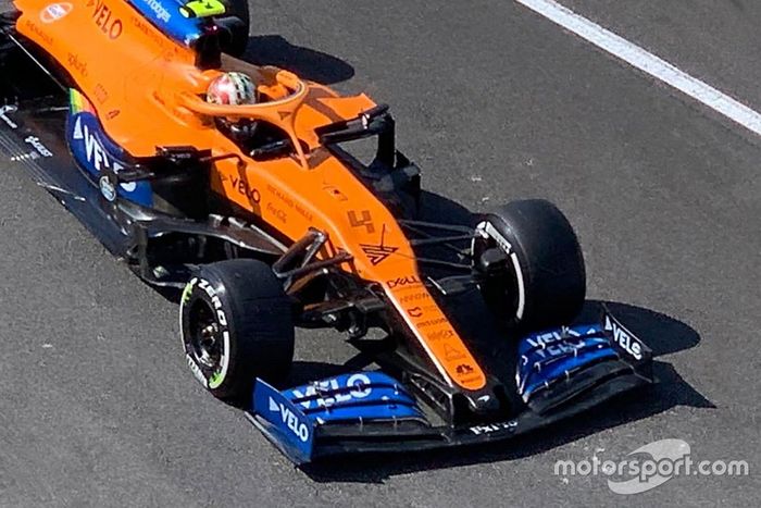 Detalle del alerón delantero del McLaren MCL35