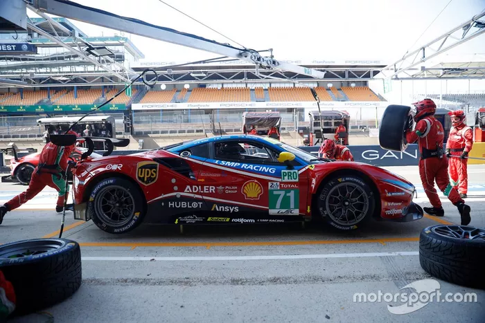 #71 AF Corse Ferrari 488 GTE EVO: Davide Rigon, Miguel Molina, Sam Bird