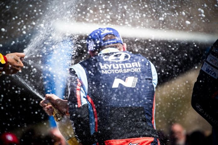 Podio: Nicolas Gilsoul, Hyundai Motorsport