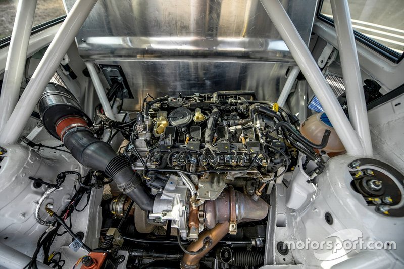 Volkswagen Polo RX engine detail