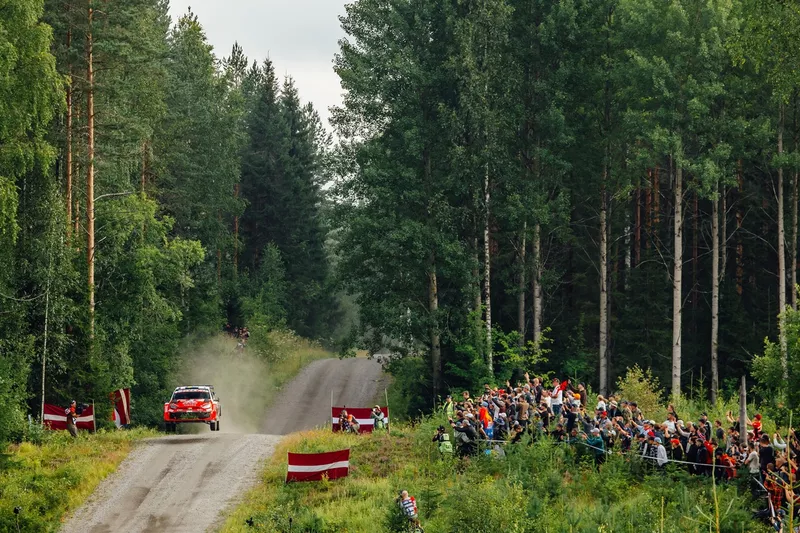 Oliver Solberg, Elliott Edmondson, Toyota Gazoo Racing WRT Toyota GR Yaris Rally1