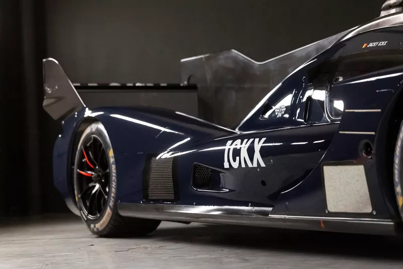 Jacky Ickx, Genesis Magma Racing Genesis