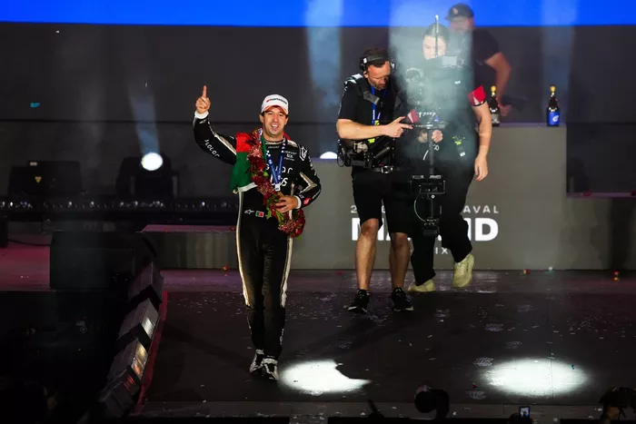 Race winner Antonio Felix Da Costa, Jaguar TCS Eacing